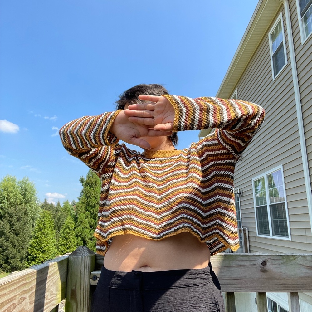 Debut Crop Top Women's Medium Brown and White Sweater